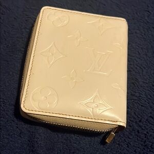 Louis Vuitton Ivory Monogram Wallet